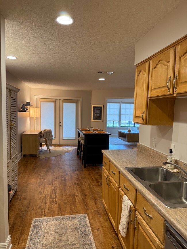 Foto del edificio - 5001 Grande Dr