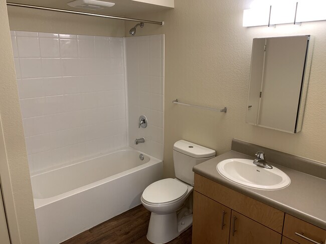 baño 2 - Tungsten Village