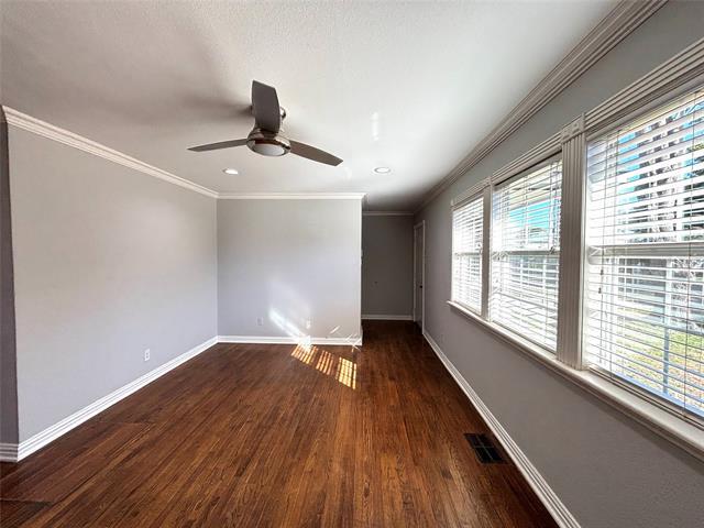 Foto del edificio - 3933 Park Ln