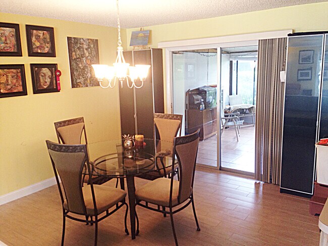 Building Photo - 695 A 1 A