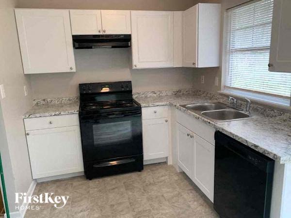 Foto del edificio - 5195 Suggs St