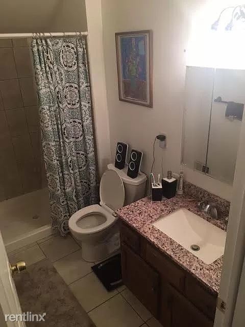 Building Photo - 1 br, 1 bath Townhome - 4378 Manayunk Ave