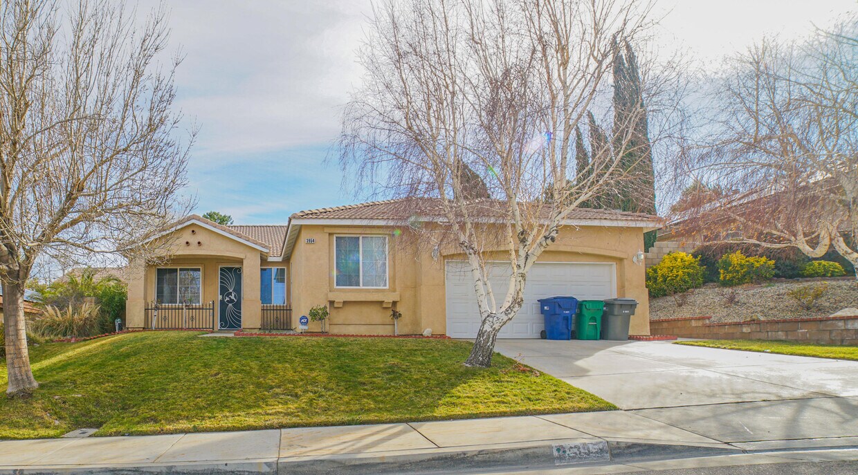 3954 Woburn Ct, Palmdale, CA 93551 House for Rent in Palmdale, CA