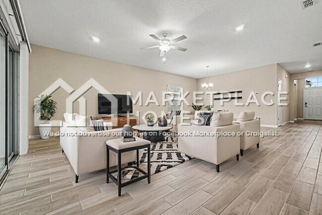 Foto del edificio - 9626 Lemon Grass Ln