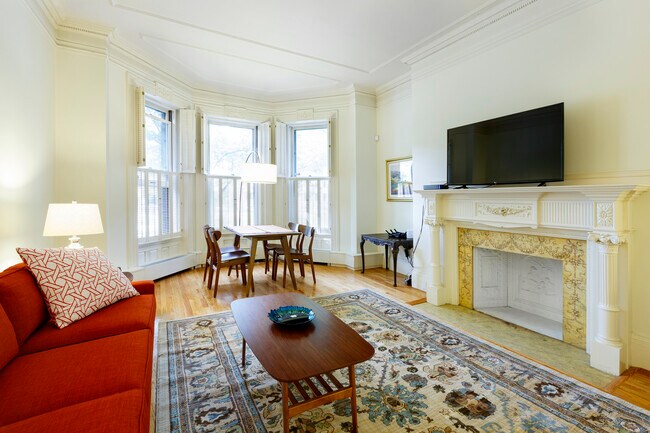 Foto del edificio - 387 Commonwealth Ave