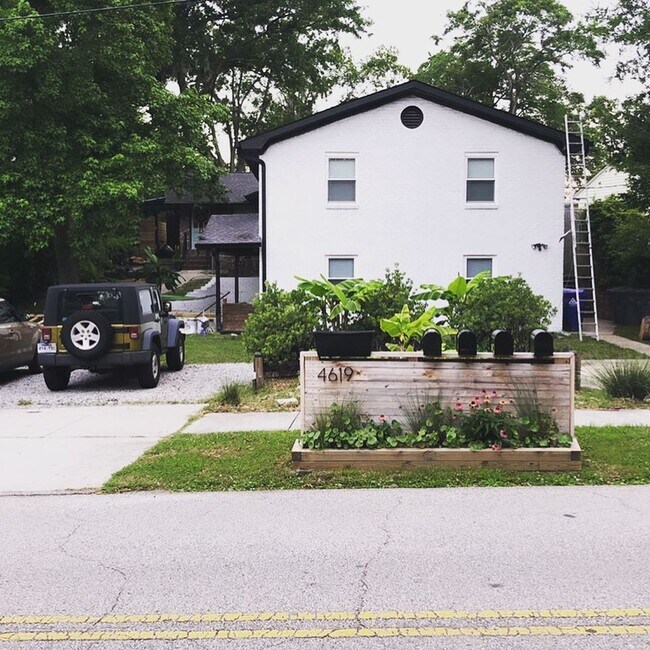 Foto del edificio - 4619 Jenkins Ave
