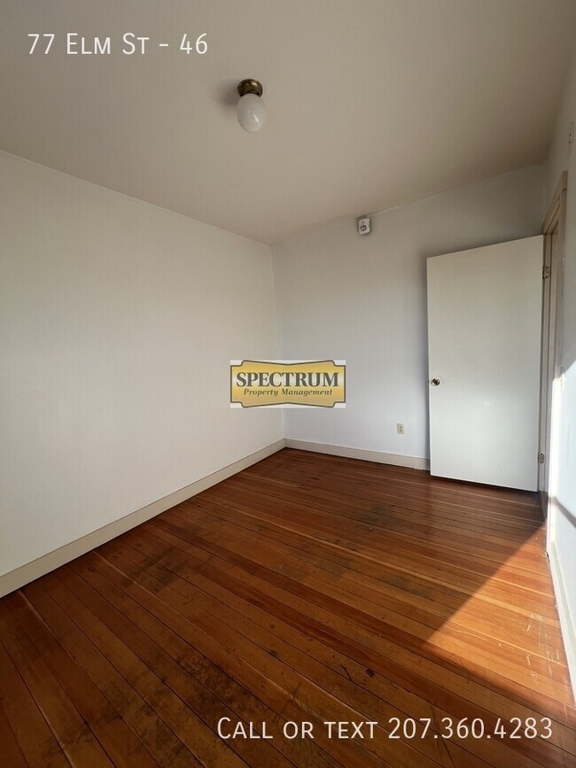 Building Photo - 77 Elm St