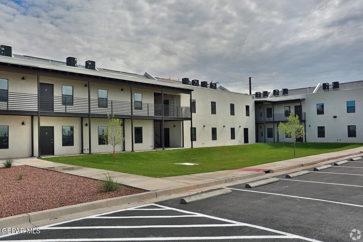 Primary Photo - 1061 Ranger St