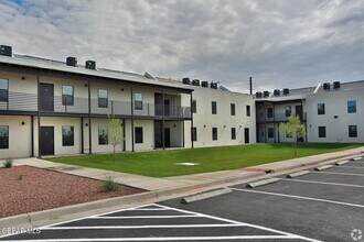 Building Photo - 1061 Ranger St