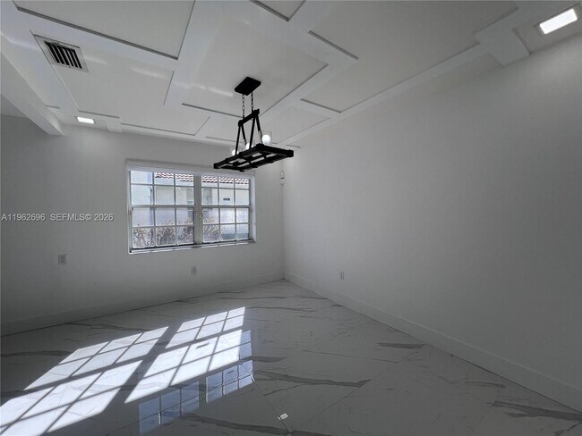 Foto del edificio - 109 Gables Blvd