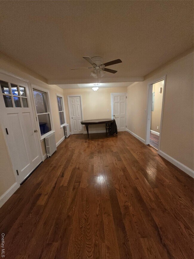 Building Photo - 35 Townsend Rd