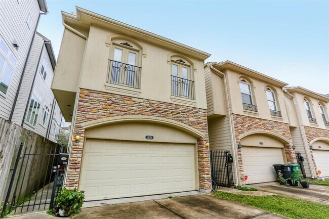 Foto del edificio - 5819 Petty St