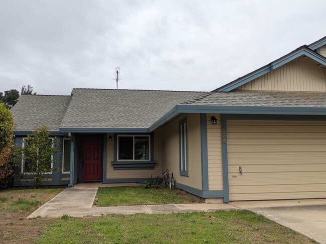 Building Photo - 224 Berry Oak Ct