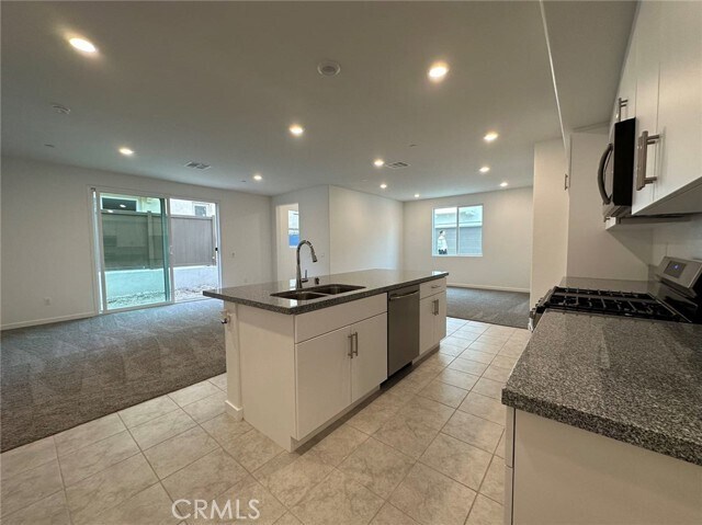 Building Photo - 2326 Village Ct