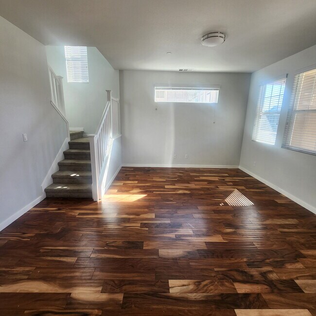 Foto del edificio - 2316 Dancing Penny Way