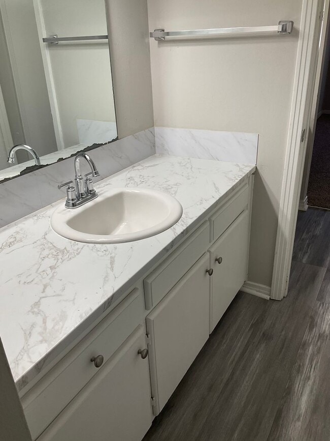 Interior Photo - Legacy Pointe