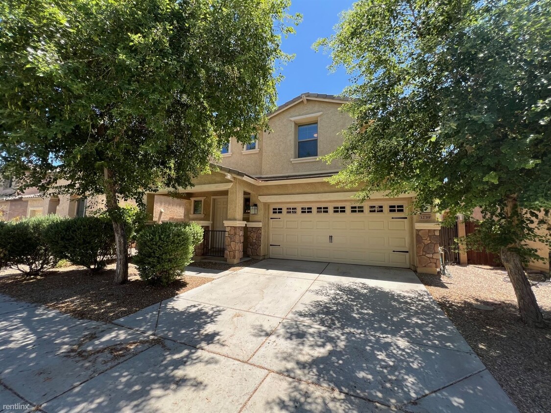 Foto principal - 3 br, 2.5 bath House - 3239 East Virgil Drive