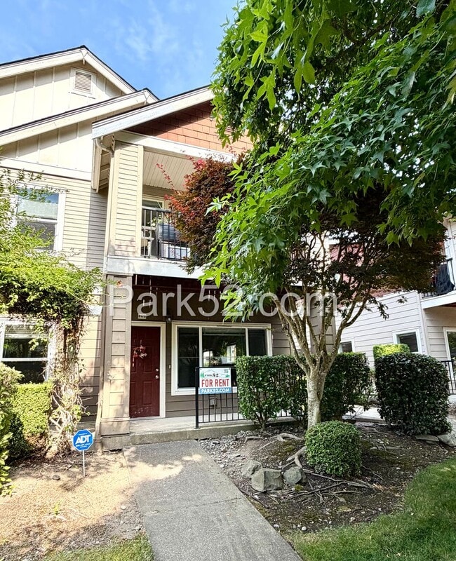 Building Photo - 2178 Palisade Blvd