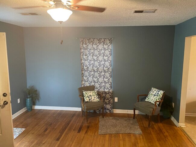 Foto del edificio - 1107 N Redding St