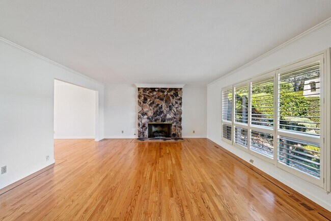 Foto del edificio - 783 Sequoia Ave