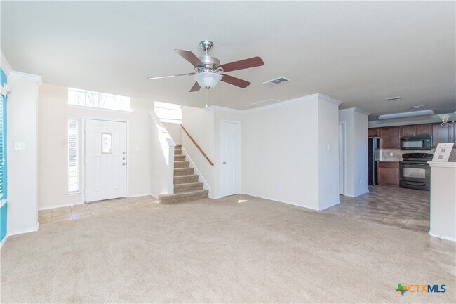 Foto del edificio - 4701 Green Meadow St