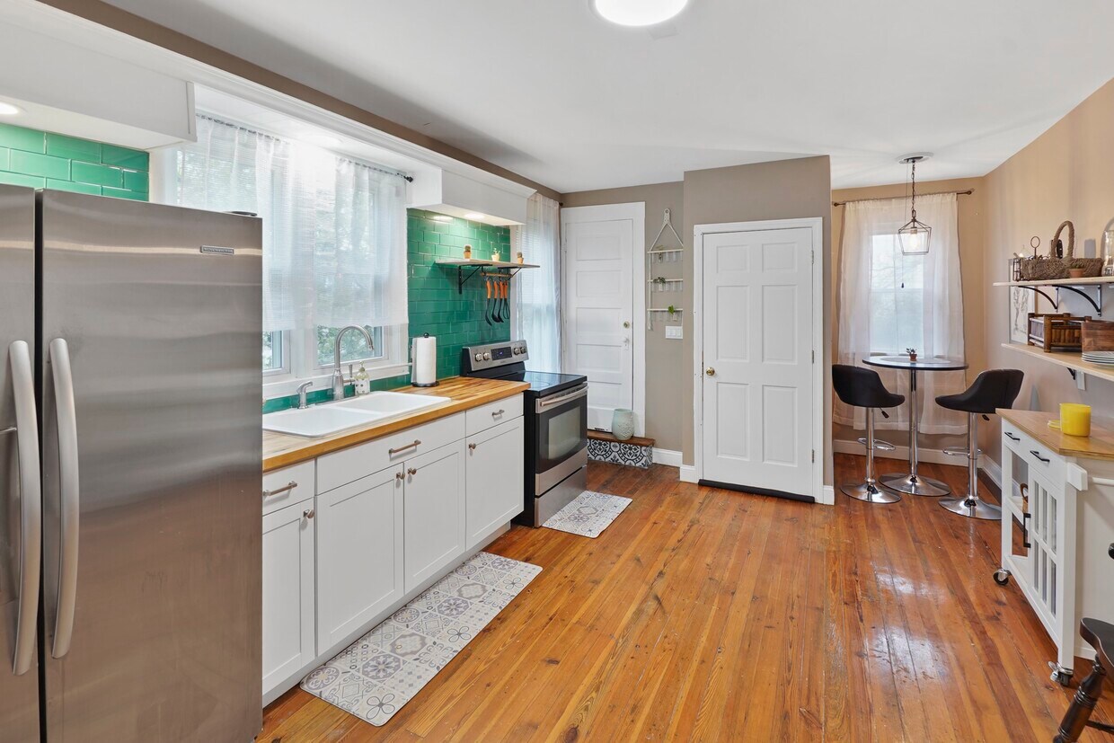 Foto principal - 578 Woodward Ave