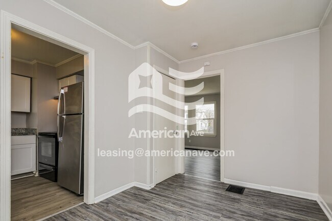 Foto del edificio - 1316 Kingsley Ave