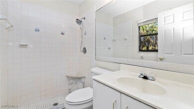 Building Photo - 4661 5th Ave SW