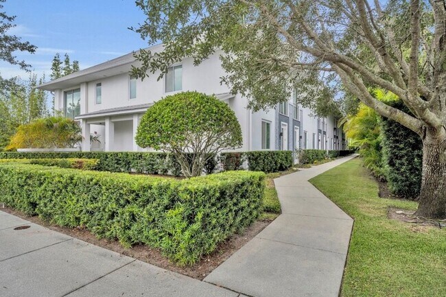 Foto del edificio - 438 W Swoope Ave