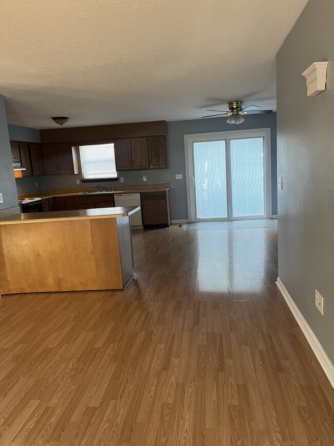 Building Photo - 2708 Pioneer Ct