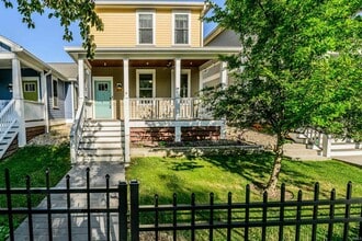 Building Photo - 819 S Morton St