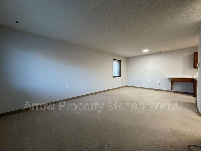 Foto del edificio - 11141 N 137