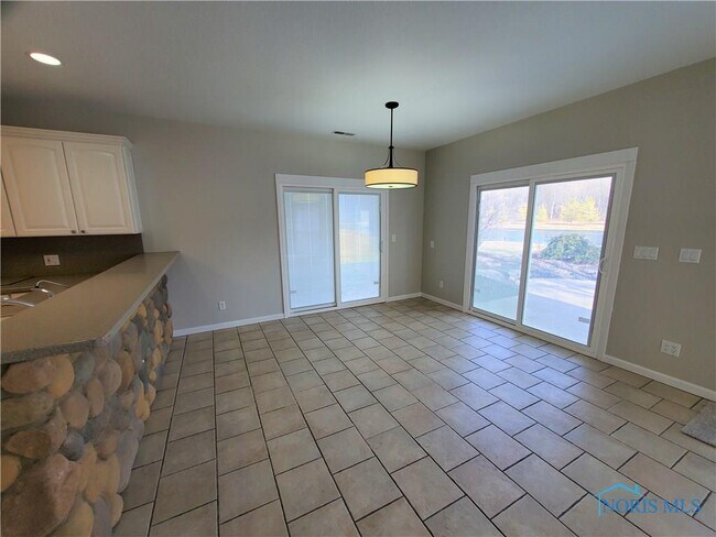 Foto del edificio - 12430 Archbold-Whitehouse Rd