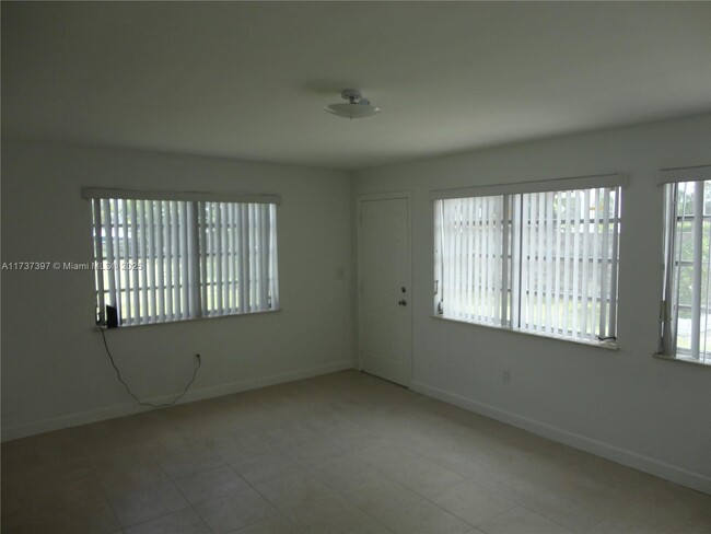 Foto del edificio - 7420 SW 39th Terrace