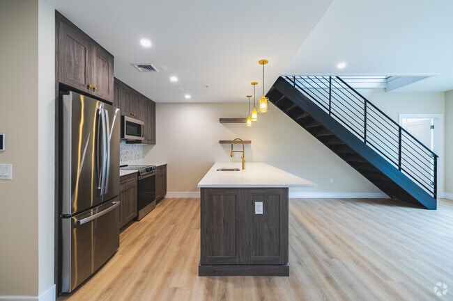 Interior Photo - Madison Square