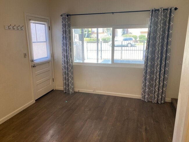 Foto del edificio - Studio in Central Point Loma