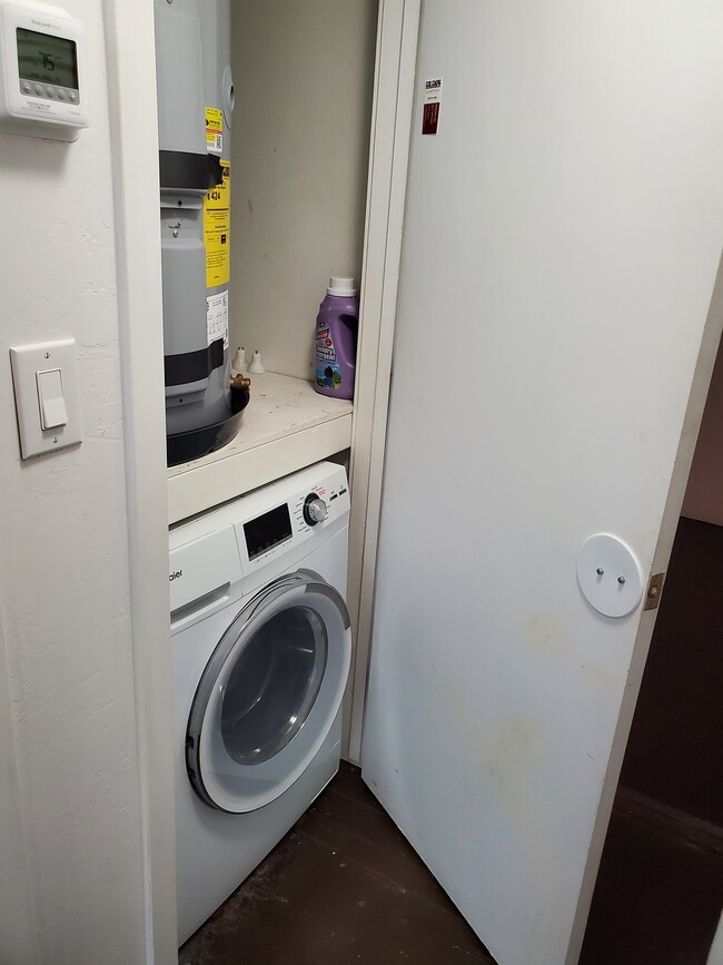 Foto del edificio - 1534 W Pierce St