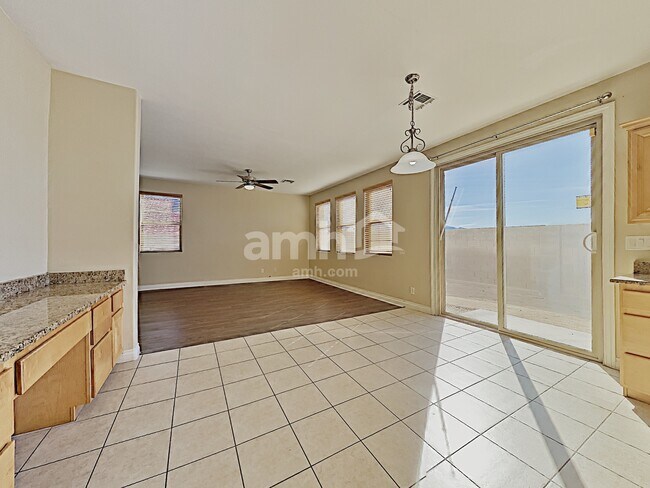 Building Photo - 1095 Willjay Ln
