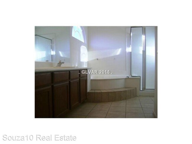 Building Photo - 4 br, 2.5 bath House - 7563 Spindrift Tide Ct