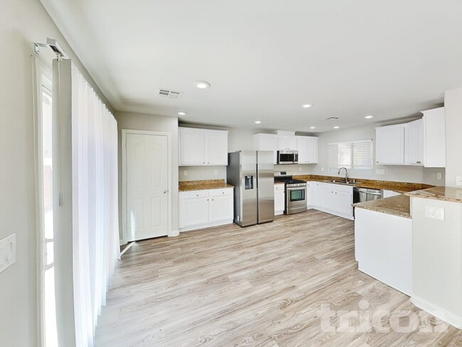 Building Photo - 129 Snow Dome Ave