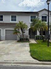 Building Photo - 16820 SW 1st Manor