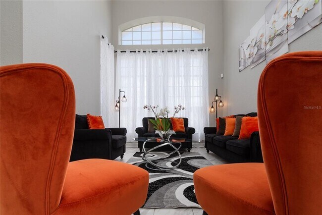 Foto del edificio - 4901 Dunmore Ln