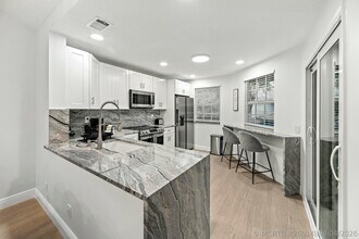 Building Photo - 6553 Via Regina