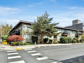 Building Photo - 10106 NE 185th St