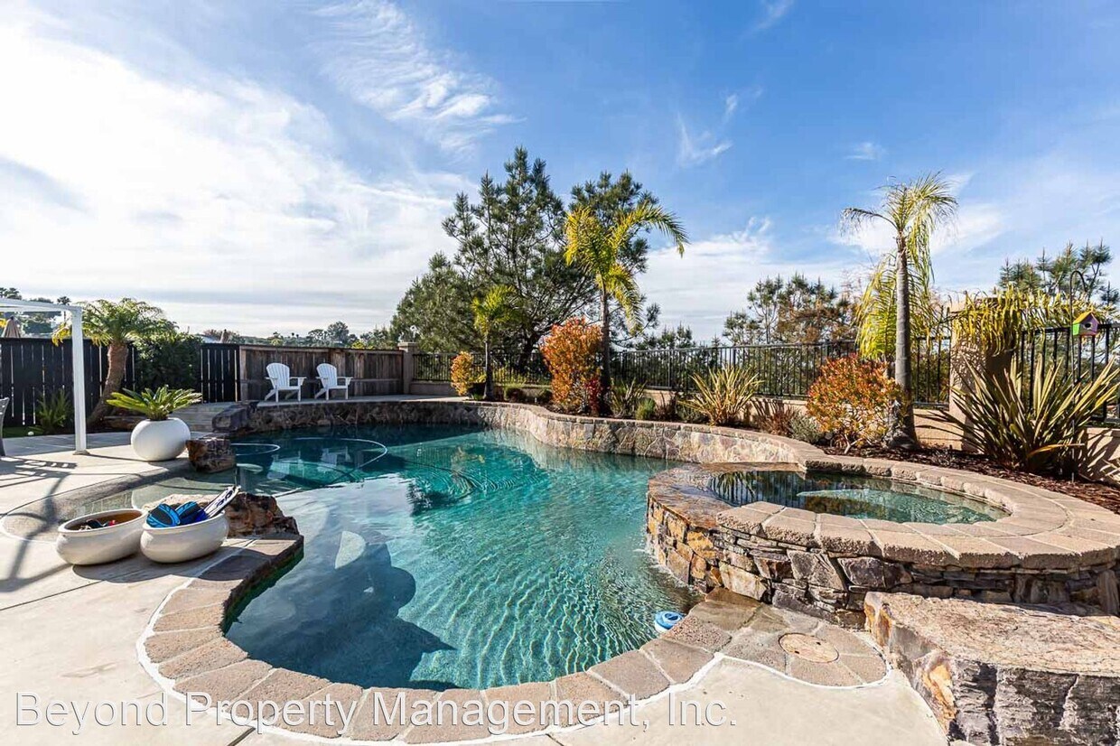 Foto principal - 5 br, 4 bath House - 2394 Outlook Court