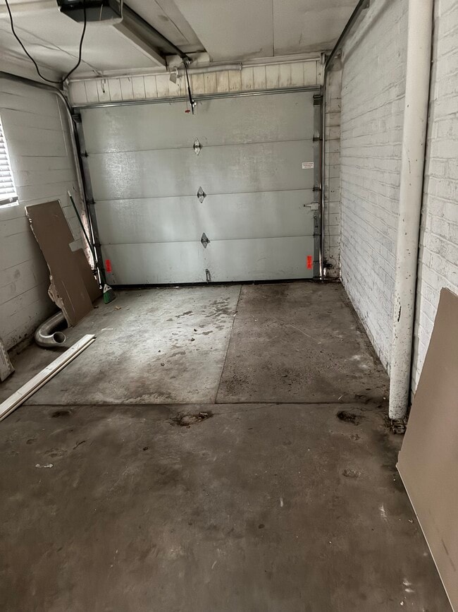 1-car garage - 14220 Ranch Rd