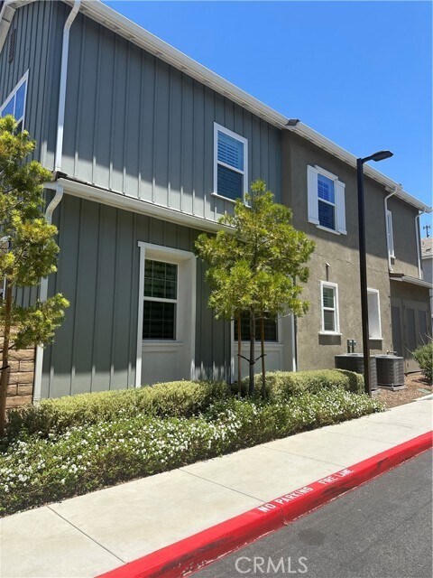 Foto del edificio - 22719 Harmony Dr