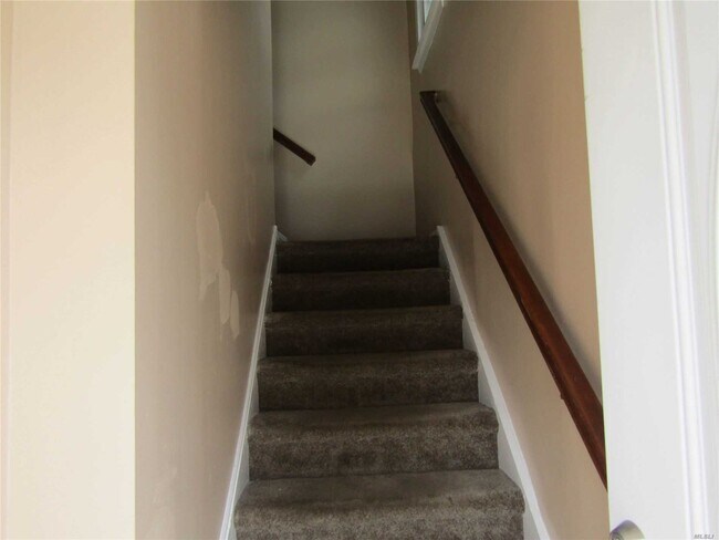 Foto del edificio - 85-26 241st St
