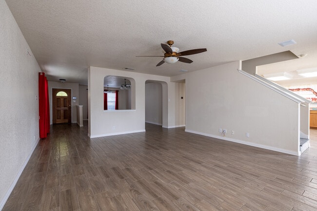Living 2 - 6514 Merlin Way