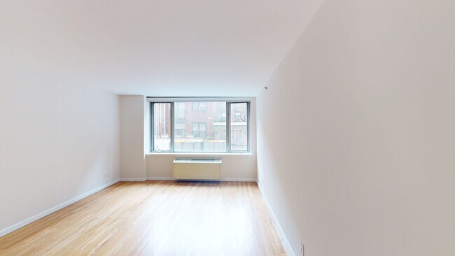 Interior Photo - 21 Chelsea